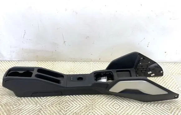Dacia Duster II Center console 