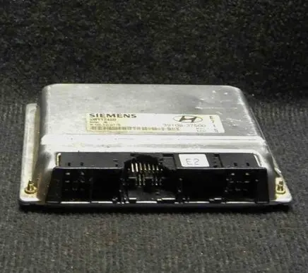 Hyundai Santa Fe Engine control unit/module 39108375005WY1245D