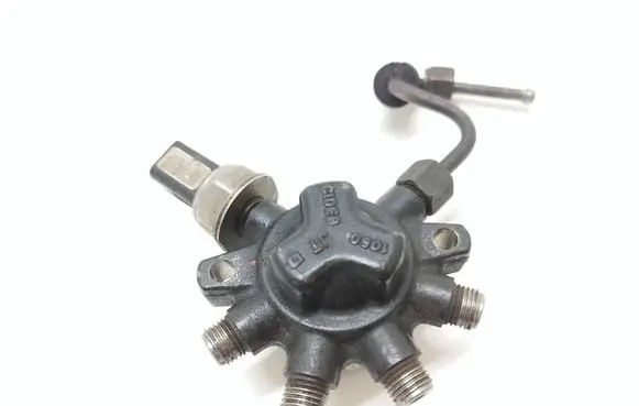 Ford Focus Fuel main line pipe 4M5Q9D280DB