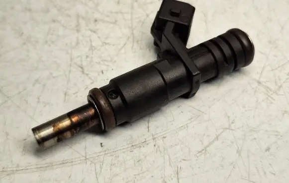 BMW X5 E70 Fuel injector 7531634 13537531634