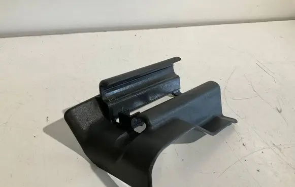 Mercedes-Benz E W211 Front driver seat rail trim 2119190920