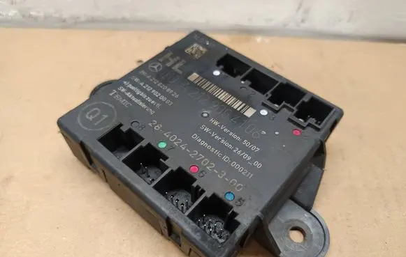 Mercedes-Benz E W212 Door control unit/module A2129004106 A2129020003 A2128208926