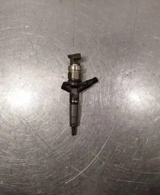 Subaru Forester SH Fuel injector 16613AA020 S07890 1JP00199