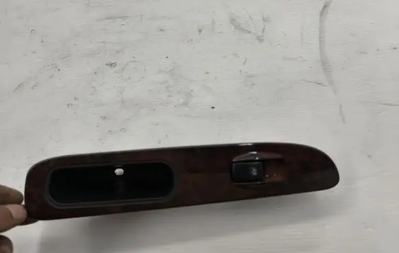 KIA Magentis Quarter vent window switch 