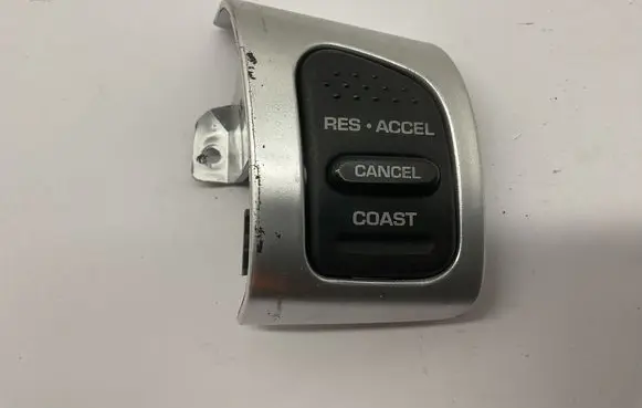 Steering wheel buttons/switches