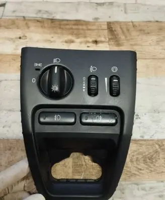 Volvo XC90 Light switch 30739304
