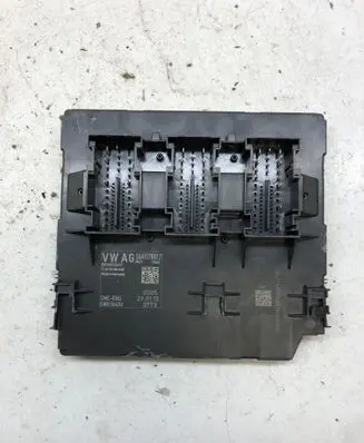 Volkswagen PASSAT CC Comfort/convenience module 3AA937087J 5WK50450 BCMPQ47