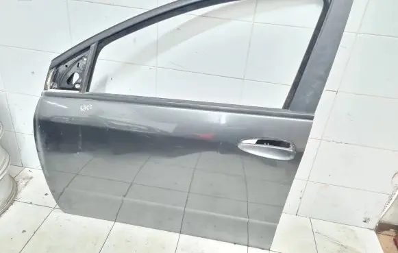 Fiat Croma Front door