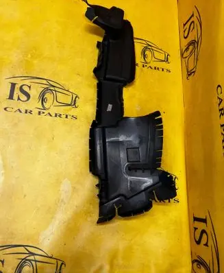Citroen C4 II Picasso Intercooler air channel guide 9677015380
