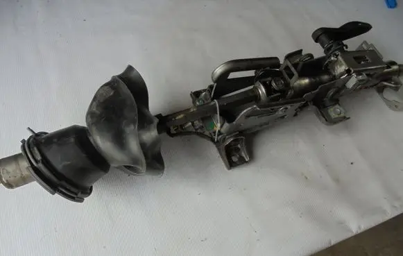 Volvo XC90 Steering wheel axle 31329891