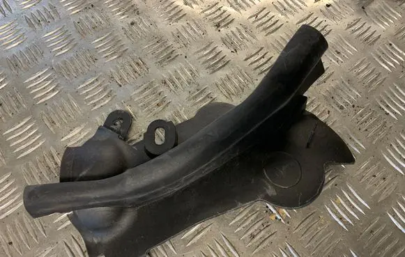 BMW 5 G30 G31 Other engine bay part 7349602 51767349602
