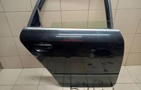 Audi A4 S4 B7 8E 8H Rear door 