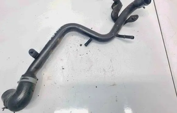 Skoda Superb B5 (3U) Engine coolant pipe/hose 038121071S
