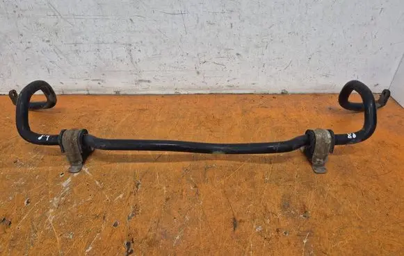 Nissan Note (E11) Front anti-roll bar/sway bar