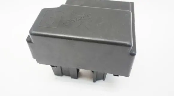 Renault Clio V Fuse box cover