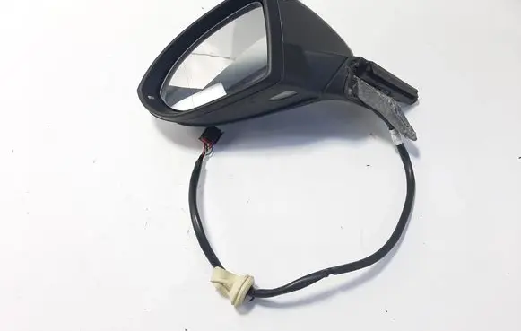 Volkswagen Golf VII Front door electric wing mirror