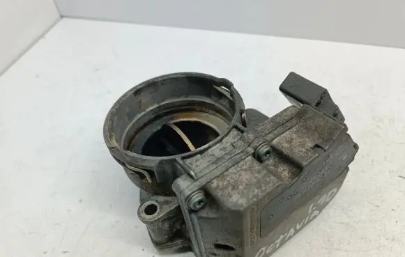 Skoda Octavia Mk2 (1Z) Throttle valve 03G128063 0711070054 A2C53098815