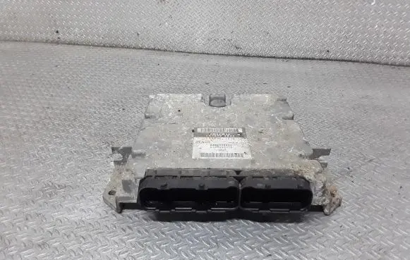 Renault Espace - Grand espace IV Engine control unit/module 8200312426