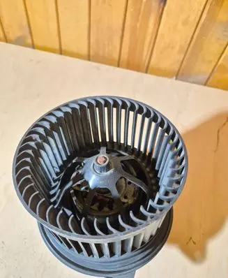Ford Focus Heater fan/blower XS4H18456AC