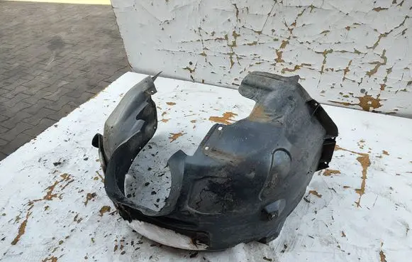 Ford Focus Front wheel arch liner splash guards 