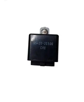 Hyundai Tucson JM Window wiper relay 954202E500