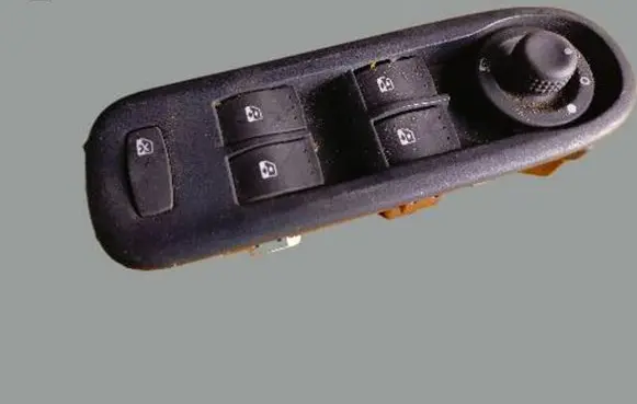 Renault Kangoo II Quarter vent window switch 8200518970