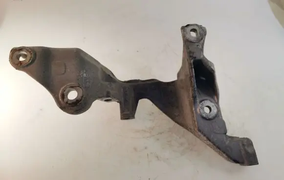 Renault Trafic III (X82) EGR valve cooler bracket 147174072R