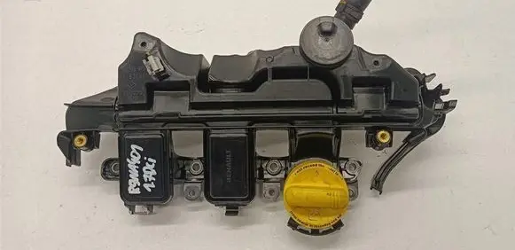 Nissan Qashqai Rocker cam cover 
