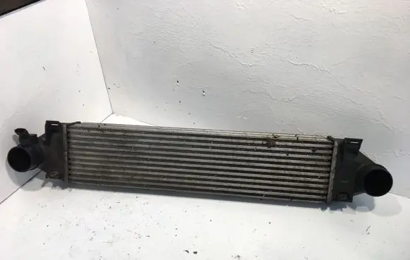 Volvo XC60 Intercooler radiator 31273910 M144594