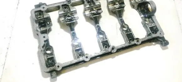 Volkswagen PASSAT B6 Camshaft 0551190354