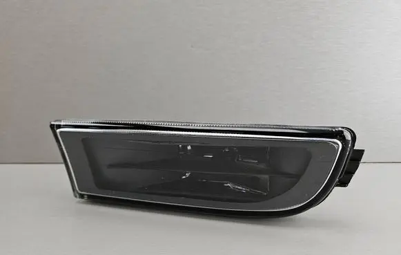BMW 7 E38 Front fog light 8352023 63178352023