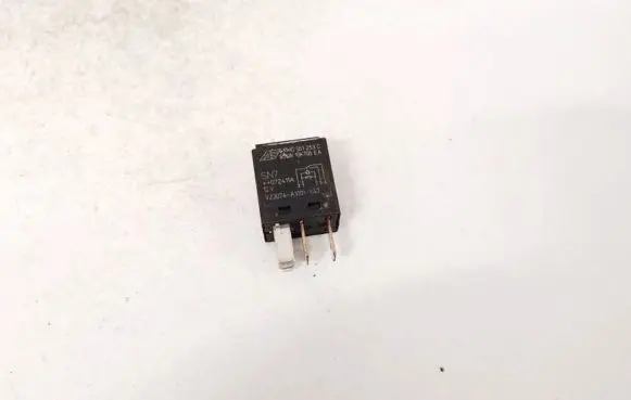 Audi A6 S6 C6 4F Other relay 7m0951253c 95vw10k705ea