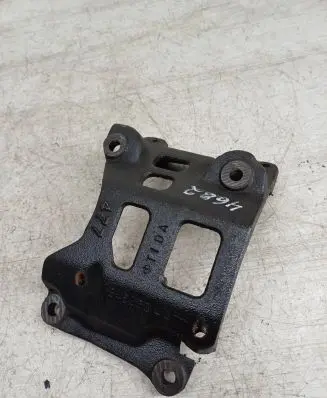 Toyota Corolla Verso E121 A/C compressor mount bracket 246260477