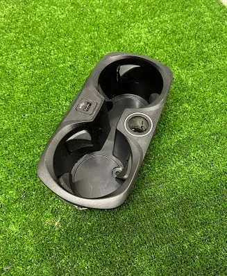 Cup holder front