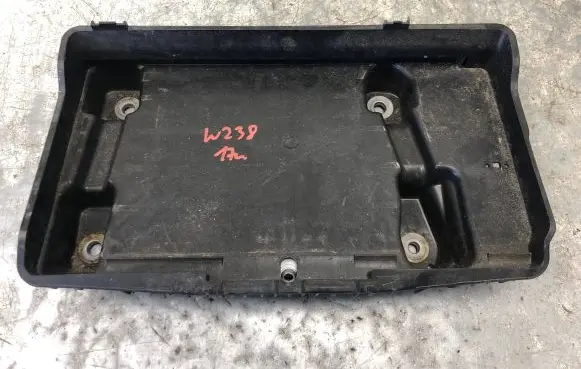 Battery box tray
