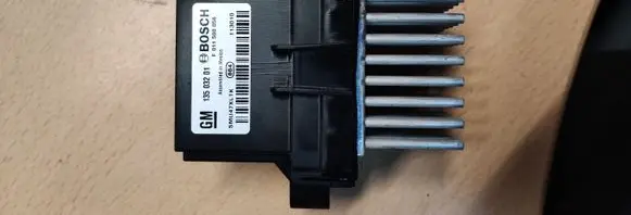 Chevrolet Orlando Heater blower motor/fan resistor 13503201