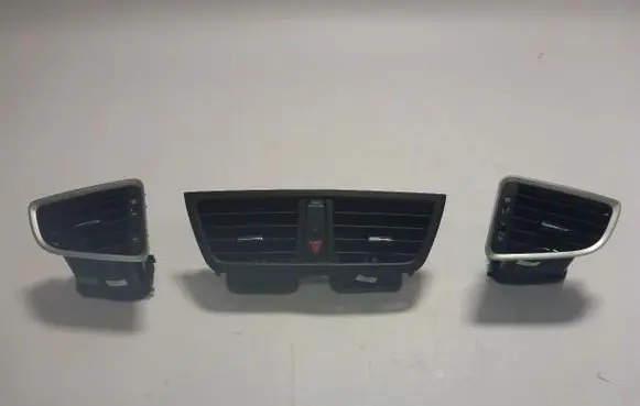 Suzuki SX4 S-Cross Dashboard air vent grill cover trim 