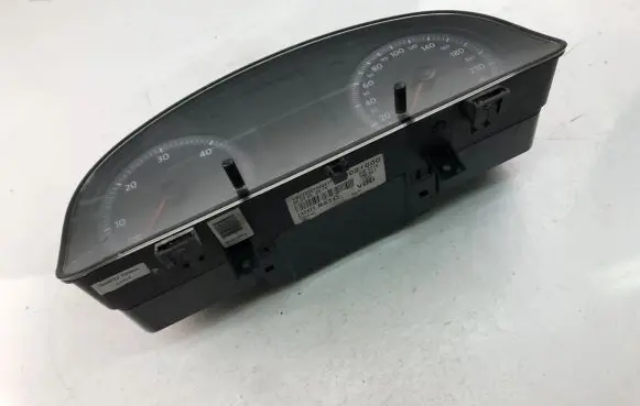 Volkswagen Caddy Speedometer (instrument cluster) 2K0920841C