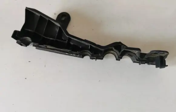 Mercedes-Benz CLS W257 Other engine bay part A2138310300