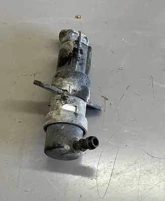 BMW 7 E65 E66 Headlight washer spray nozzle 7001948