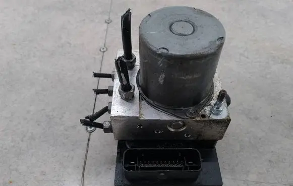 Citroen C4 Grand Picasso ABS Pump 