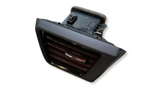 Nissan Leaf II (ZE1) Dashboard side air vent grill/cover trim LG60PG05 687605SK0B