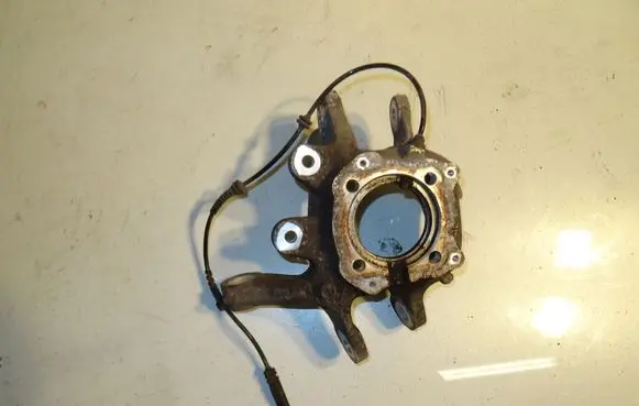 BMW 5 F10 F11 Rear wheel hub 6793770