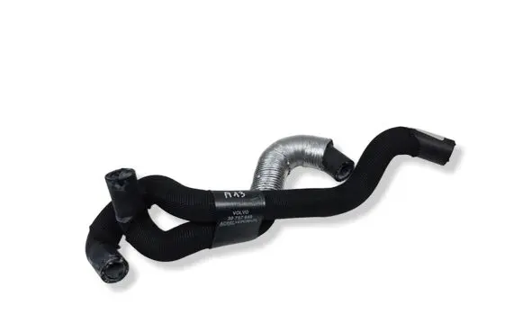 Volvo S60 Engine coolant pipe/hose 30757649