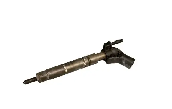 Mercedes-Benz CLS C218 X218 Fuel injector A6420700587 6420700587