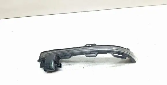 BMW X6 F16 Mirror indicator light 7291218 1605231675 0292412