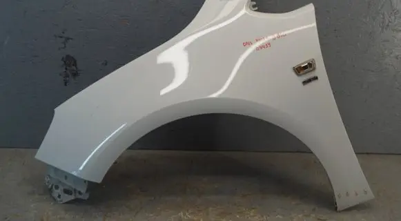 Opel Astra J Fender