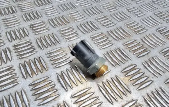 Coolant temperature sensor