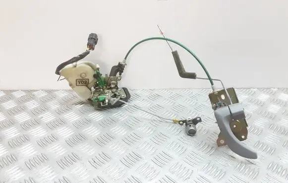 KIA Sorento Front door lock