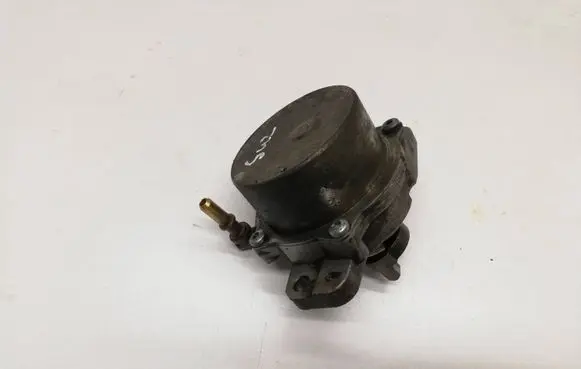 Suzuki Swift I Vacuum pump
